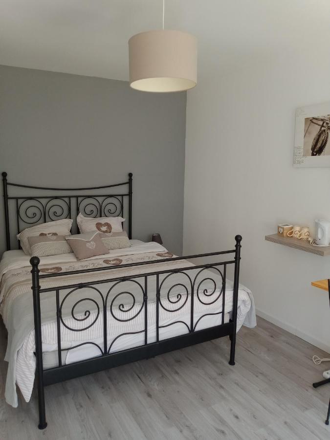 2 Chambres D'Hotes Au Calme Proche Centre Ville Mont-de-Marsan Exteriör bild
